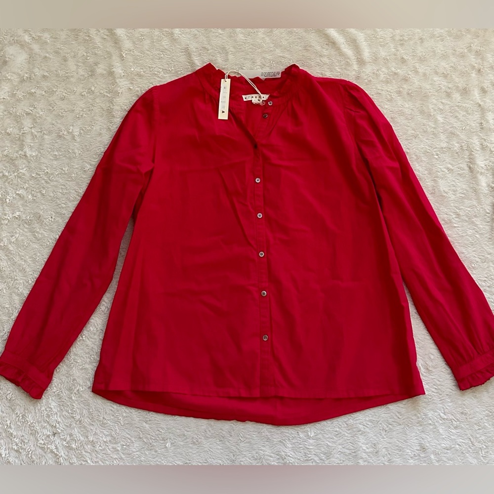 XiRENA Red Ruffle-Collar Button-Front Blouse - Picture 4 of 7